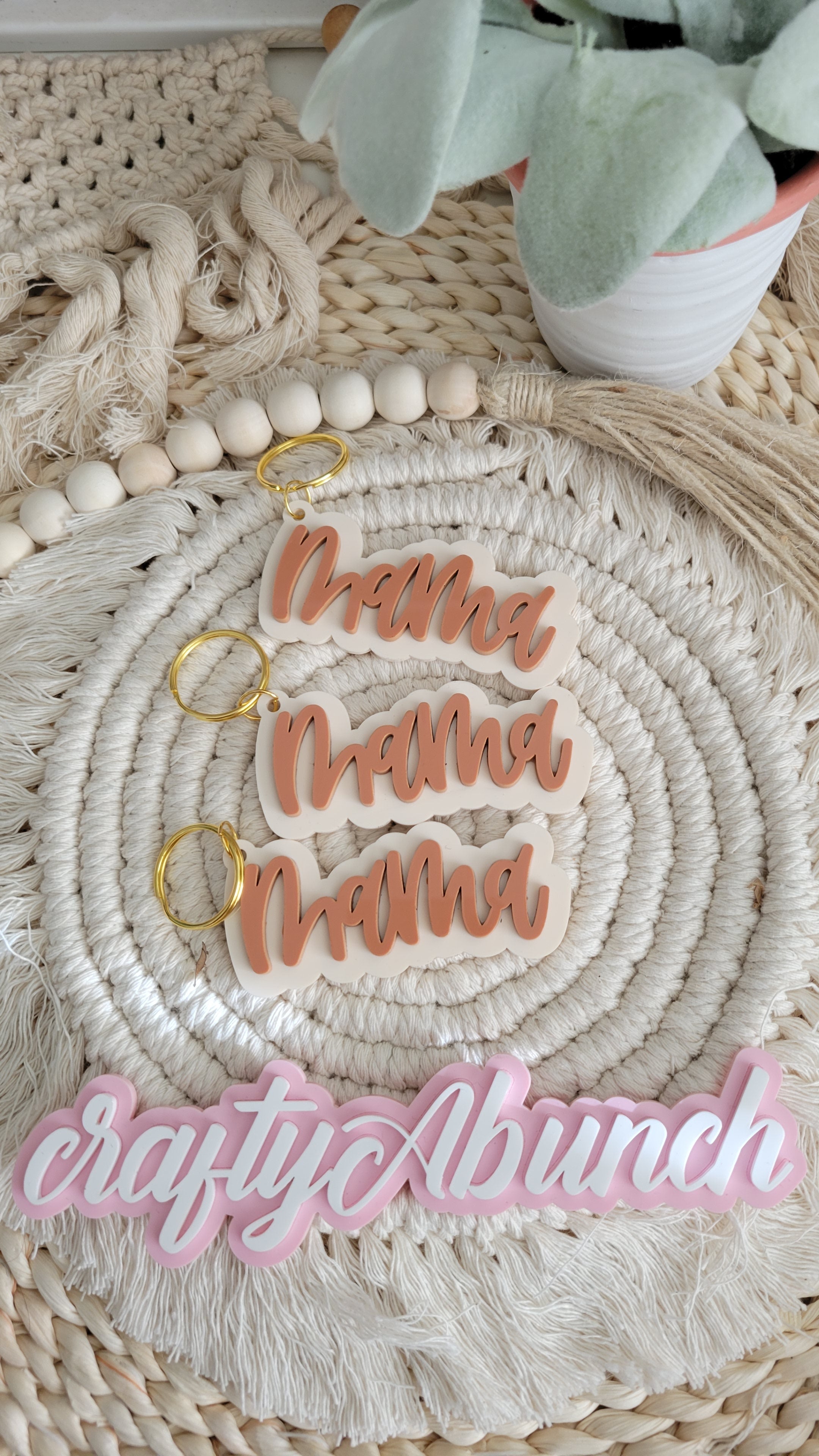 Mama Keychain – craftyAbunch